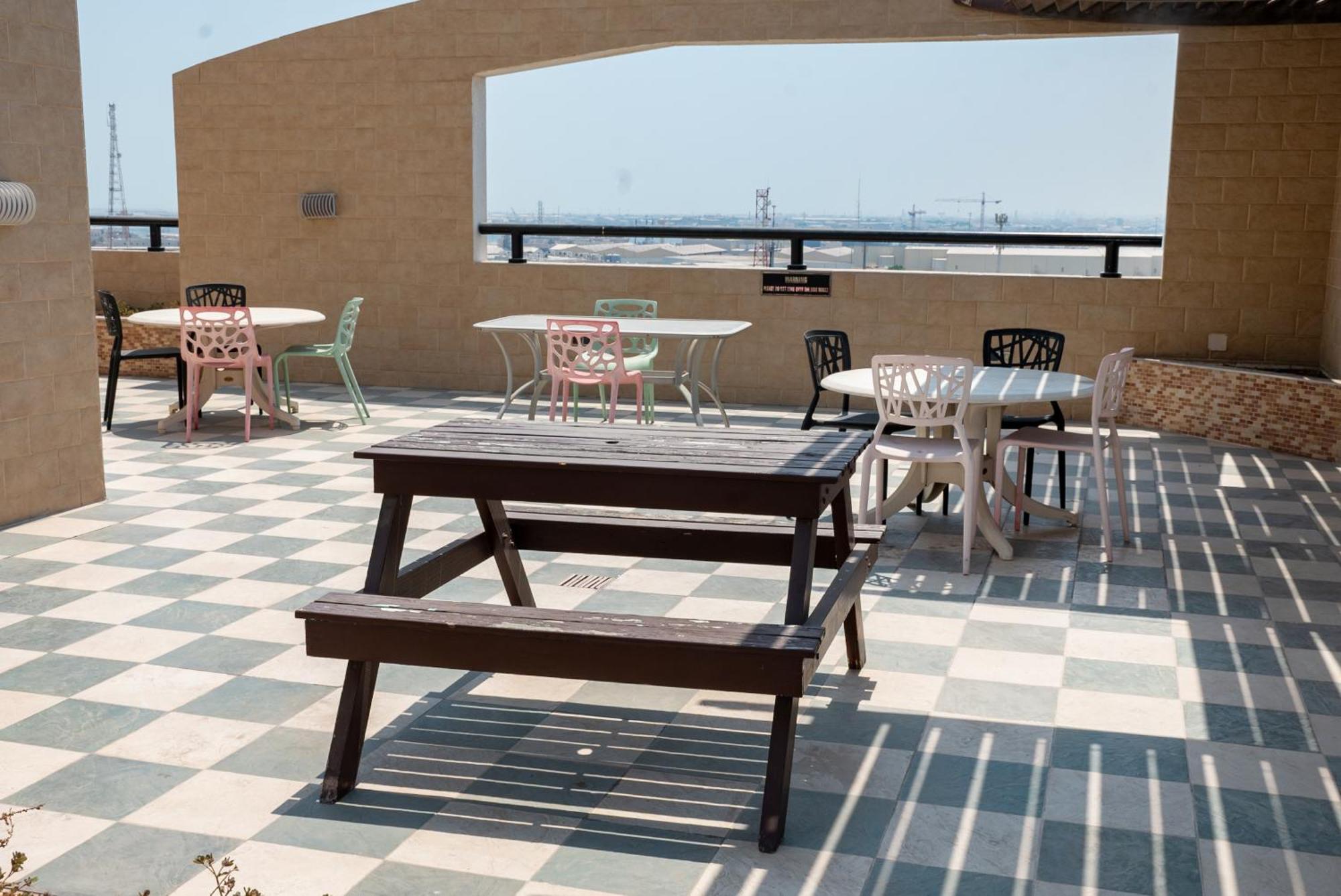 One Pavilion Luxury Serviced Apartments Manama Exteriör bild