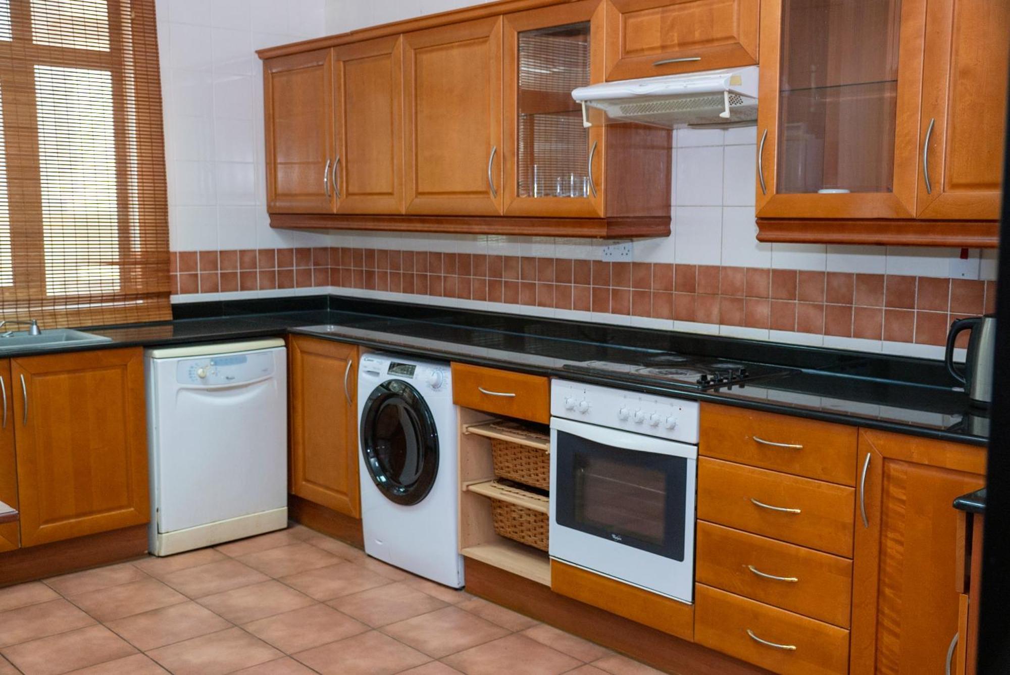 One Pavilion Luxury Serviced Apartments Manama Exteriör bild