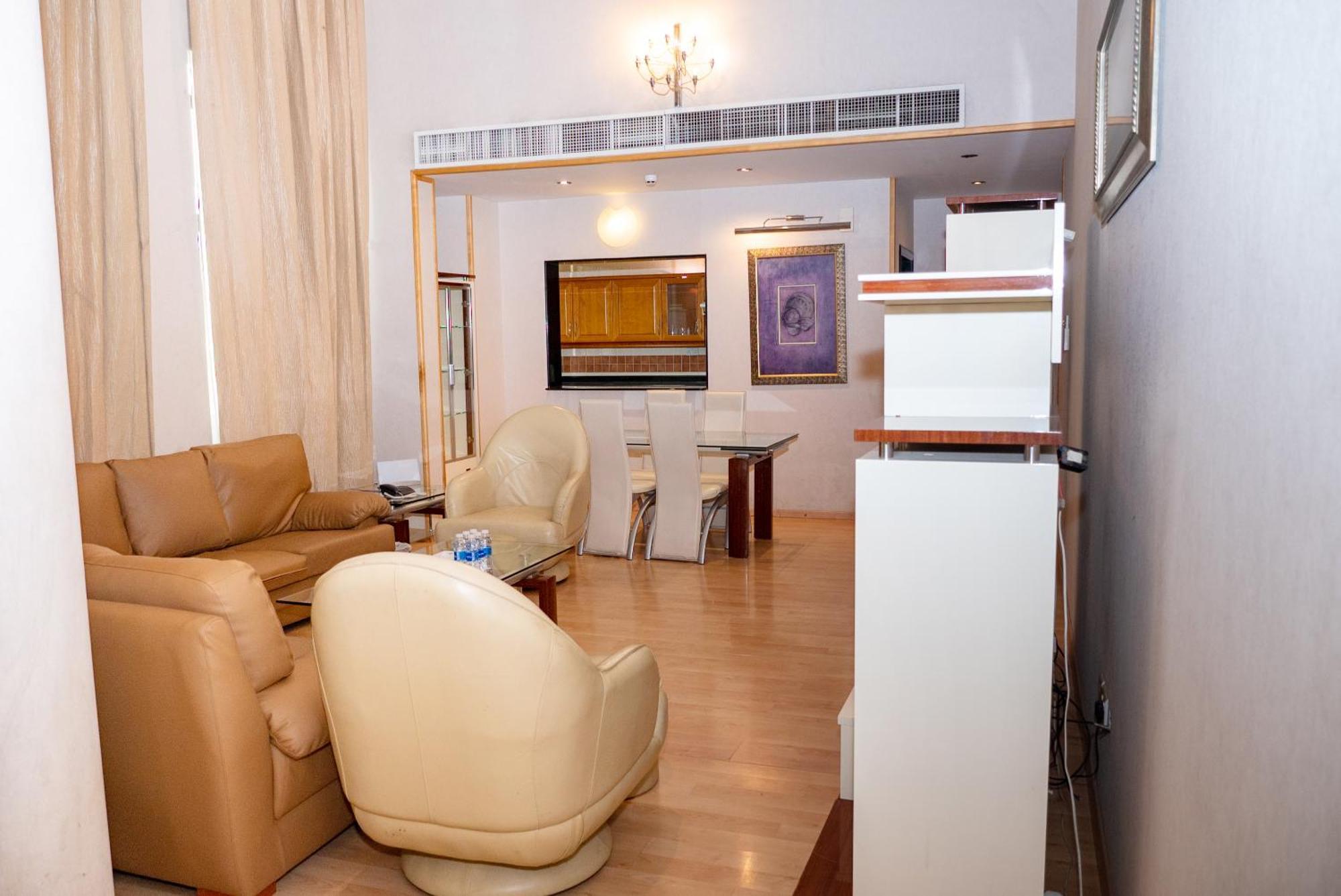One Pavilion Luxury Serviced Apartments Manama Exteriör bild